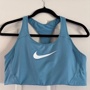 Nike Swoosh Medium Support Sports Bra